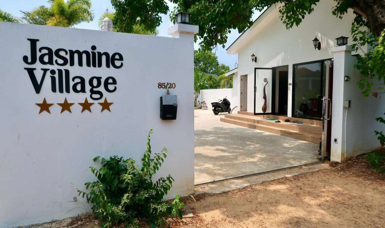 Jasmine Village Rawai Exteriör bild