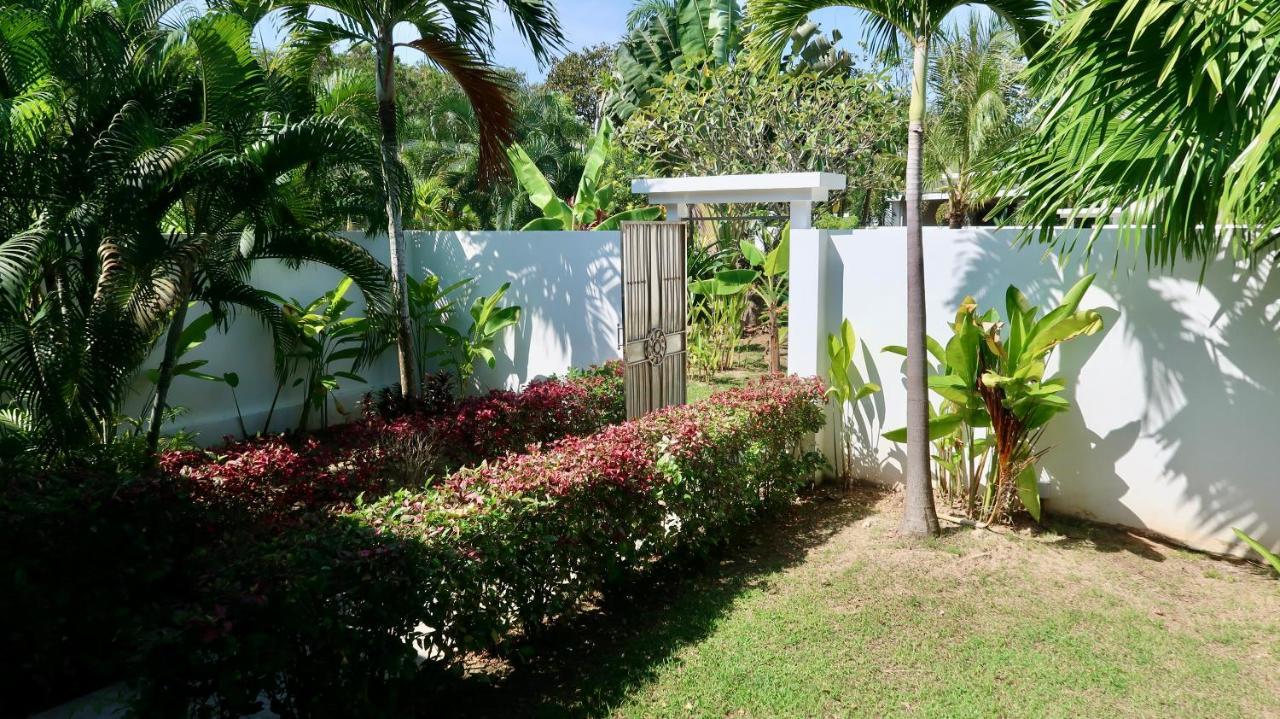 Jasmine Village Rawai Exteriör bild